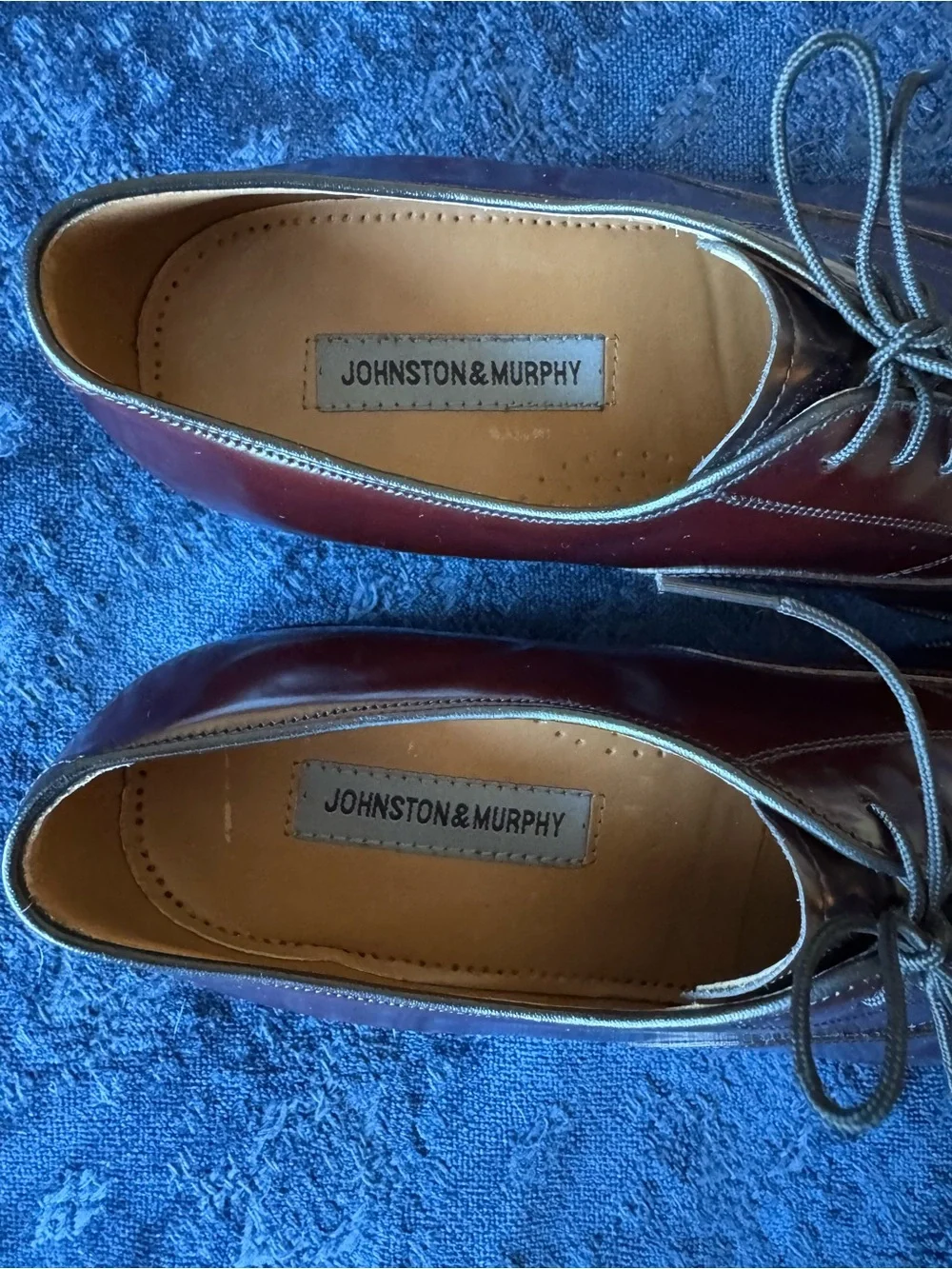 Johnston & Murphy Men's Burgundy Melton  Cap-Toe